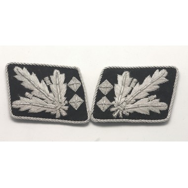 SS General.(SS Obergruppenfuhrer) Collar Tabs