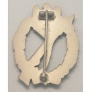 Infantry Assault Badge in Silver with LDO Box (MM:RS)