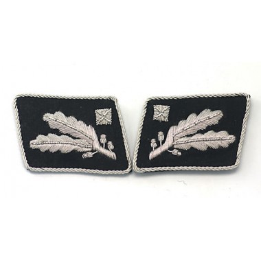 SS Major General.(SS Brigadefuhrer) Collar Tabs prior to 1942