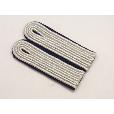 WW2 German Ensign---Lt. Shoulder Boards(Kriegsmarine)