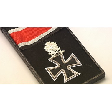 Knight's Cross with Oak Leaf and  Swords and LDO Box