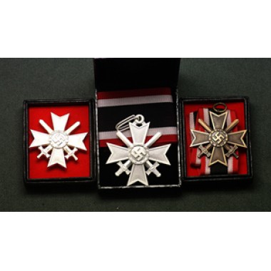 WW2 German War Merit Cross Set