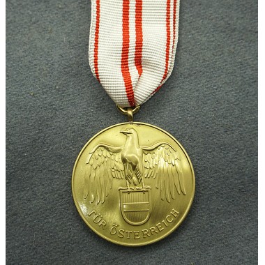 Austrian War Commemorative Medal 1914 - 1918