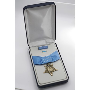 Medal of Honor (Navy) with Case-Replica