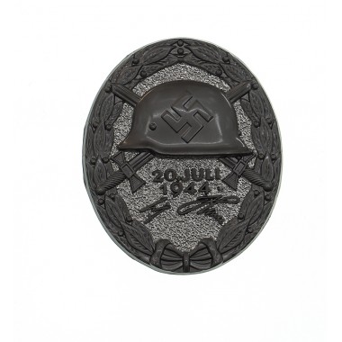1944 Wound Badge in Black