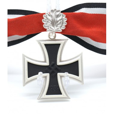 3-piece Knight's Cross with Oak Leaf