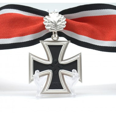 Knight's Cross with Oak Leaf