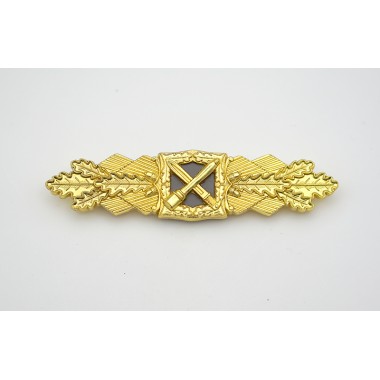 1957  Close Combat Clasp in Gold
