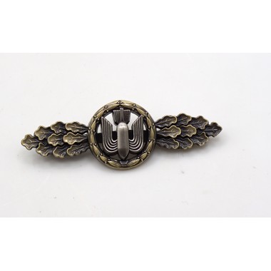 1957 Luftwaffe Bomber Squadron Clasp in Bronze