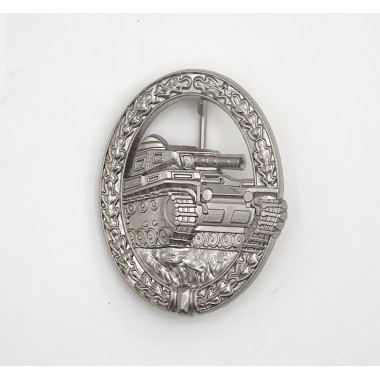 1957 Panzer Assault Badge in Silver