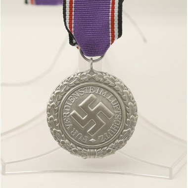 WW2 German Luftschutz Medal 2nd Class