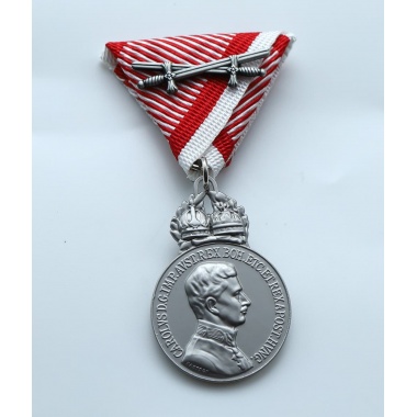 Silver Military Merit Medal with Swords,Karl I（Austria-Hungary)
