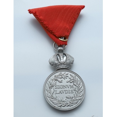 Silver Military Merit Medal on the Red Ribbon, Franz Joseph I（Austria-Hungary)