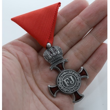 Silver Cross of Merit on the Red Ribbon with the Crown (Austria-Hungary)
