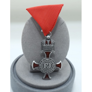 Silver Cross of Merit on the Red Ribbon with the Crown (Austria-Hungary)
