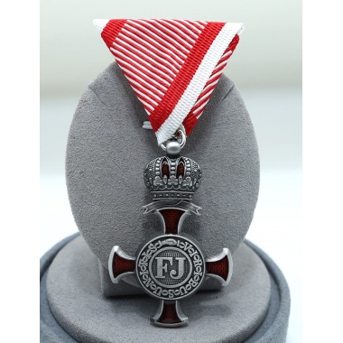 Silver Cross of Merit with the Crown( Austria-Hungary )